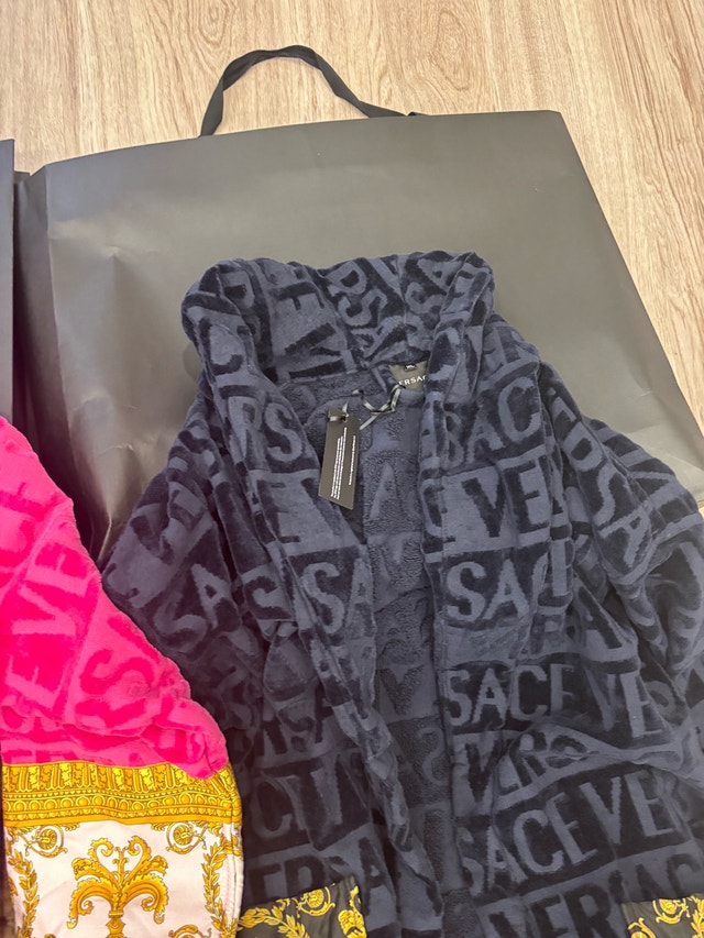 Versace Luxury Bathrobes Set - photo 4