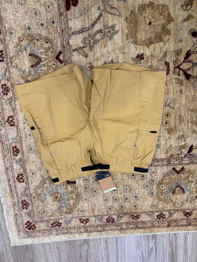 North Face Men's Cargo Shorts - Large - photo 2
