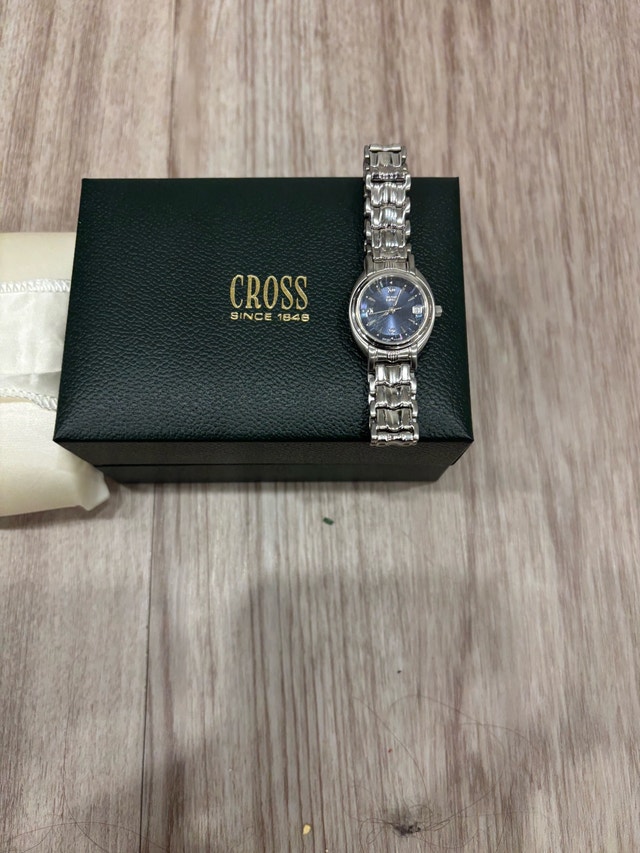 Beautiful Cross Swiss-made Vintage Watch - Blue Dial - photo 4