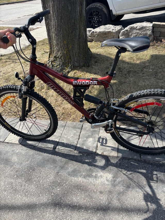 Mongoose Invader Full-Suspension Mountain Bike