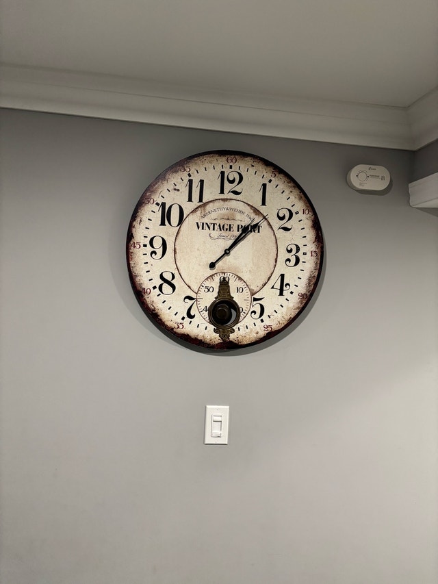 Beautiful large vintage-style wall clock - photo 2
