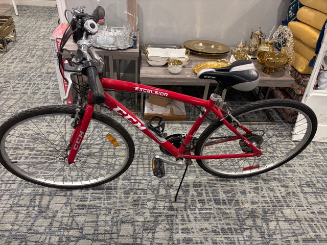 CCM Excelsior Hybrid Bike - Red