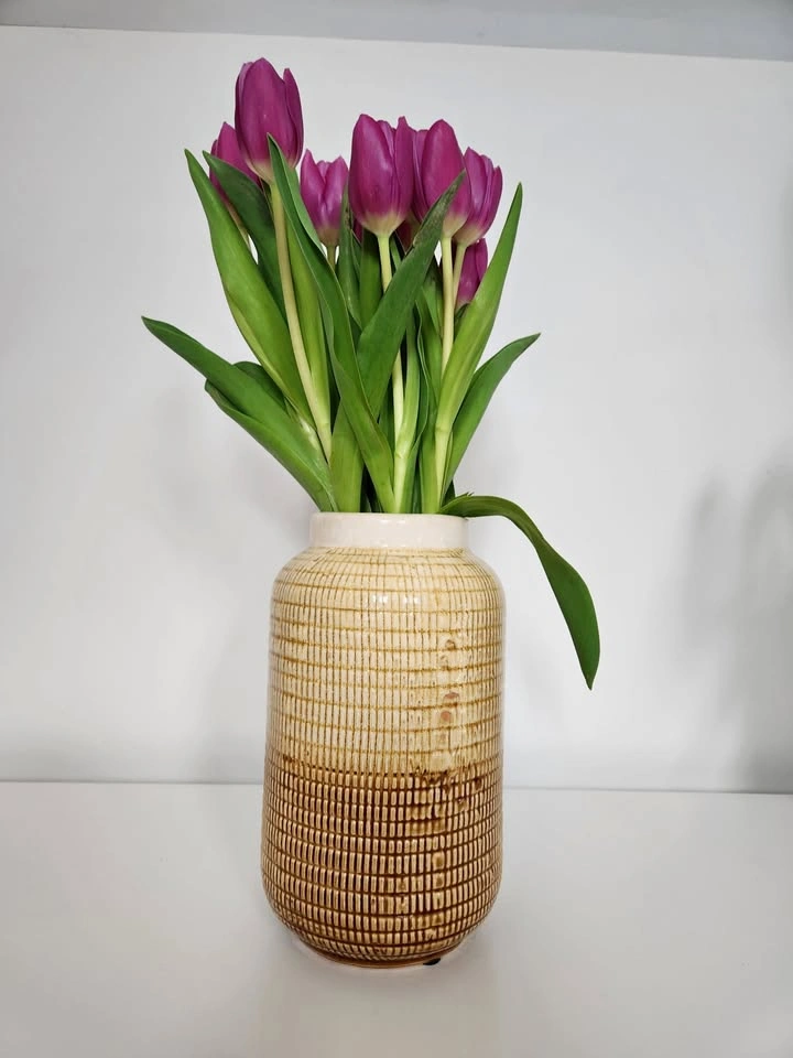 Two-toned Honey Palette Vase