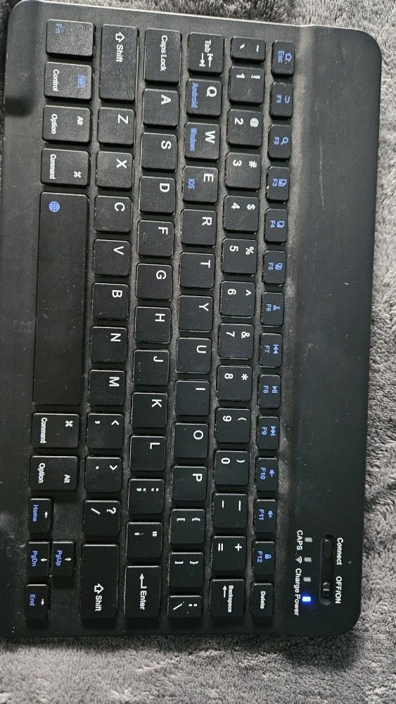 Mini Wireless Keyboard - photo 4