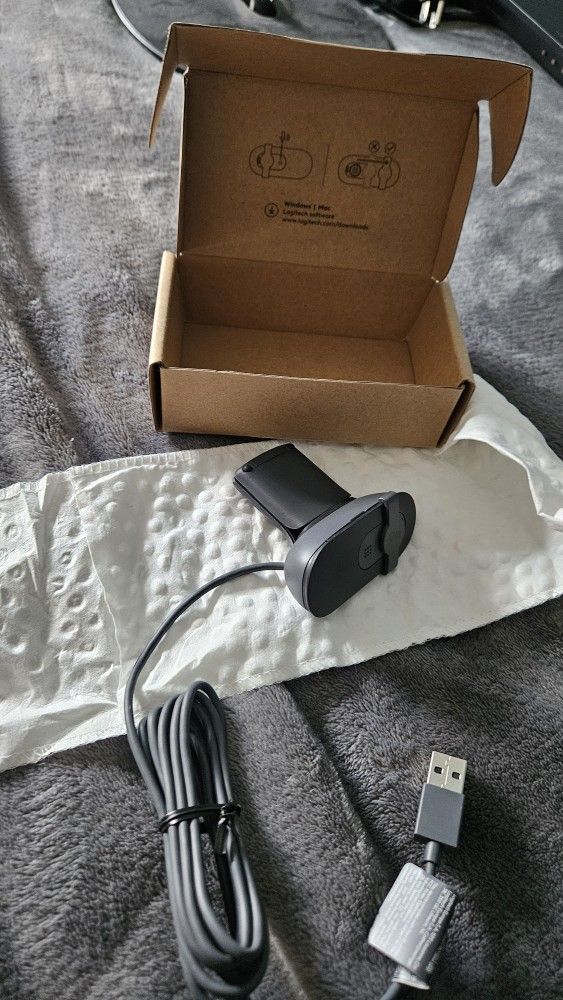Logitech Brio 101 Full HD Webcam - photo 4