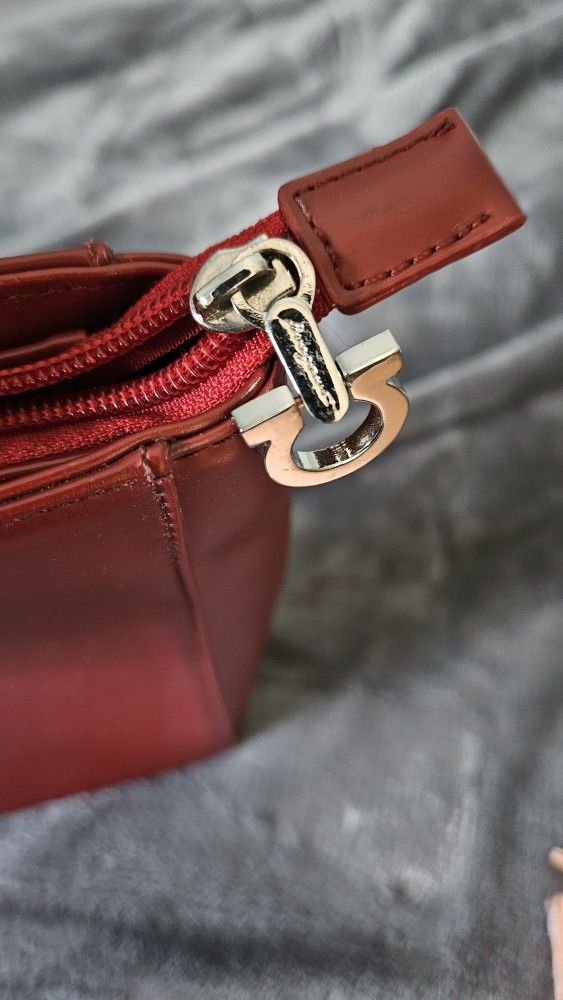 Ferragamo Bag - photo 4