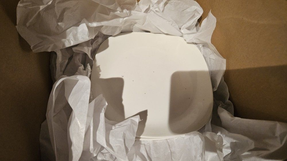 White China Dishes Set - photo 3