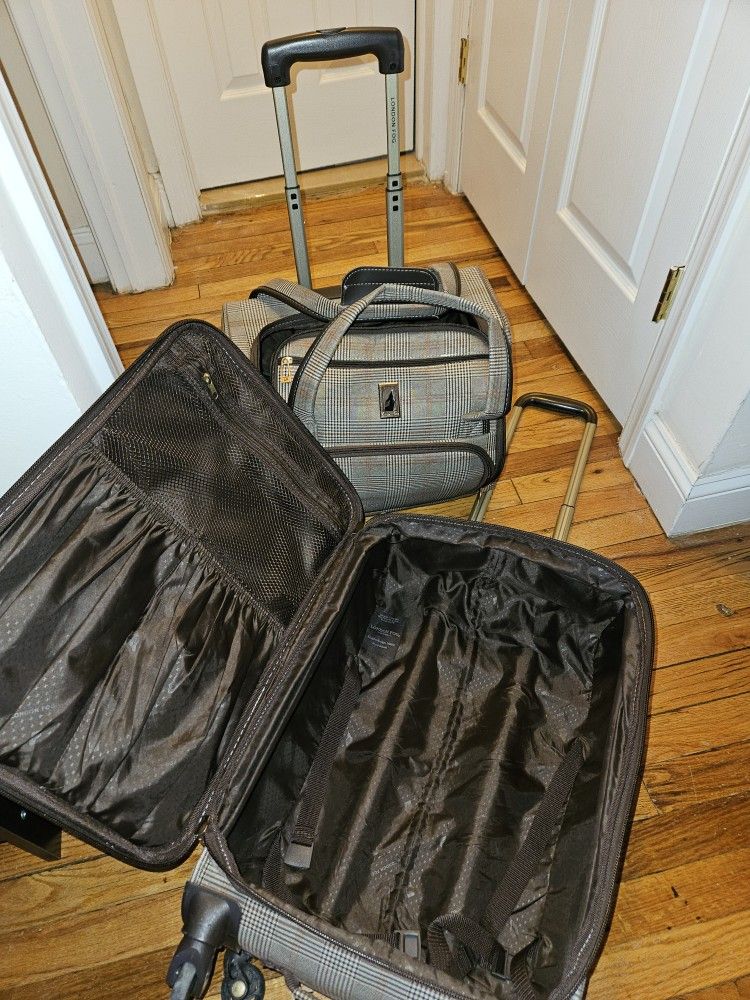 2 PC Luggage Set By London Fog - photo 3