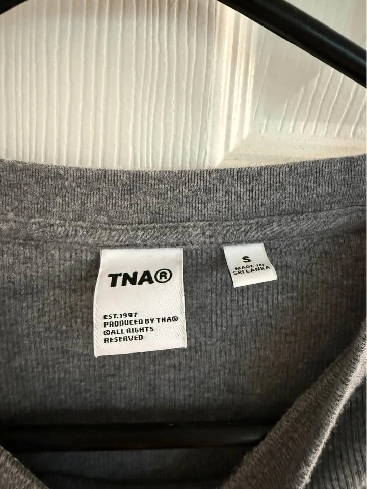 TNA cropped long sleeve - photo 3