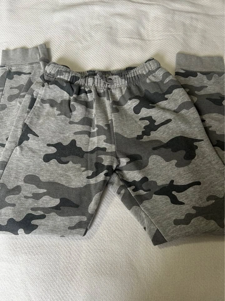 George Grey Camo Joggers XL (14-16) - photo 2
