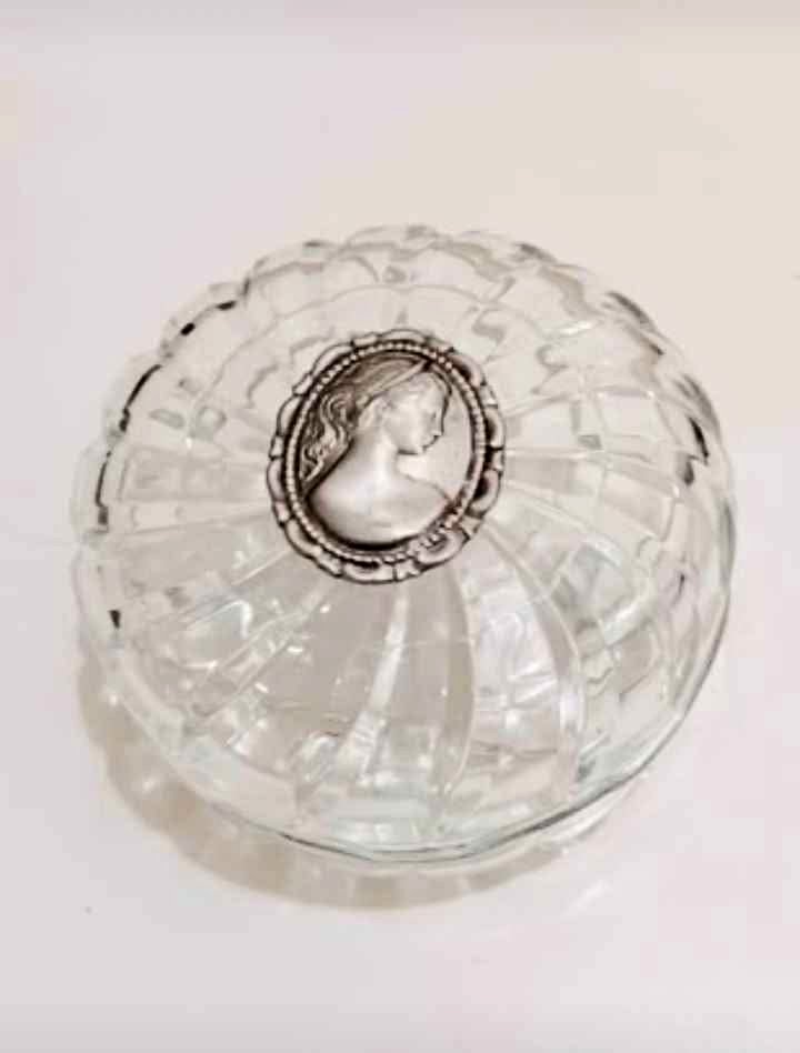 Vtg. Cameo Trinket Box