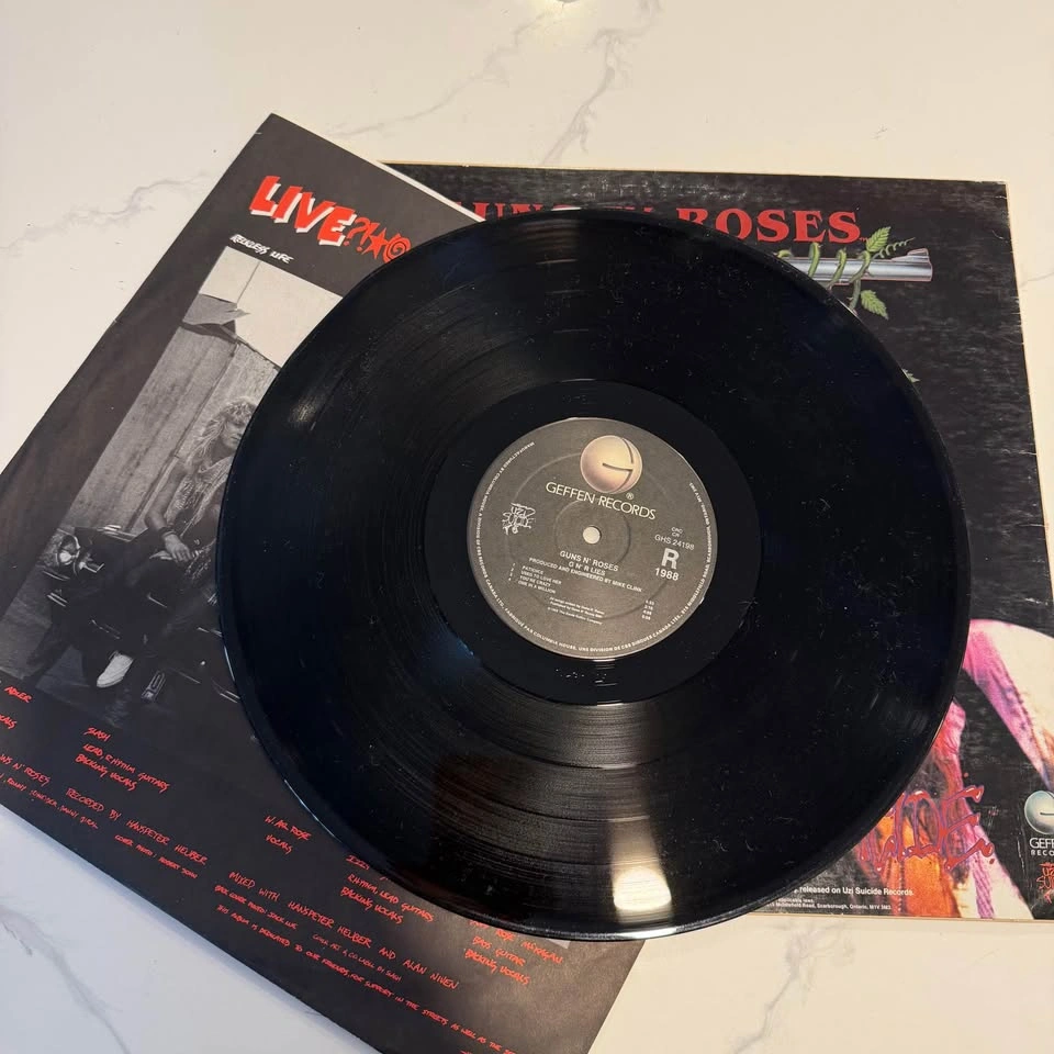 Guns N Roses Lies/Live Good Condition Geffen 07599-24198-19 - photo 3