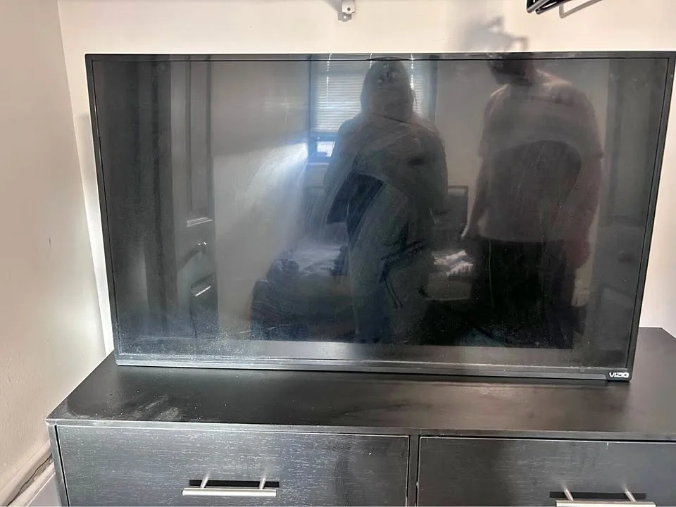 Vizio TV 43’