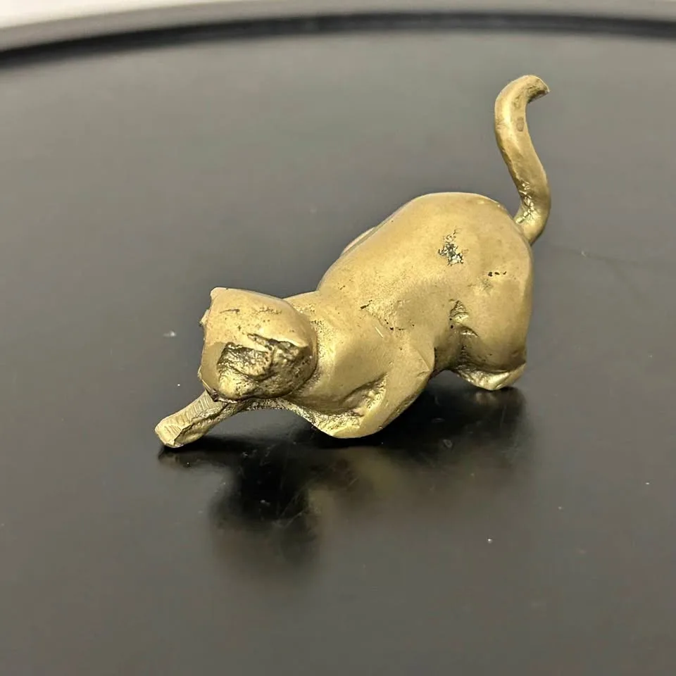 Vintage Brass Small Cat Figurine – Crouching Design thumbnail