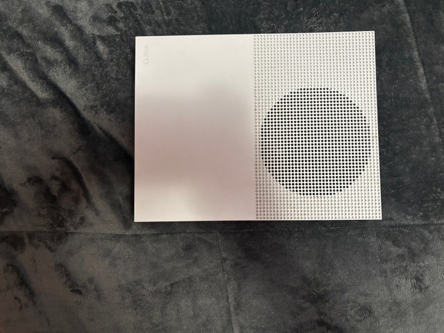 Xbox 1s 1tb - photo 2