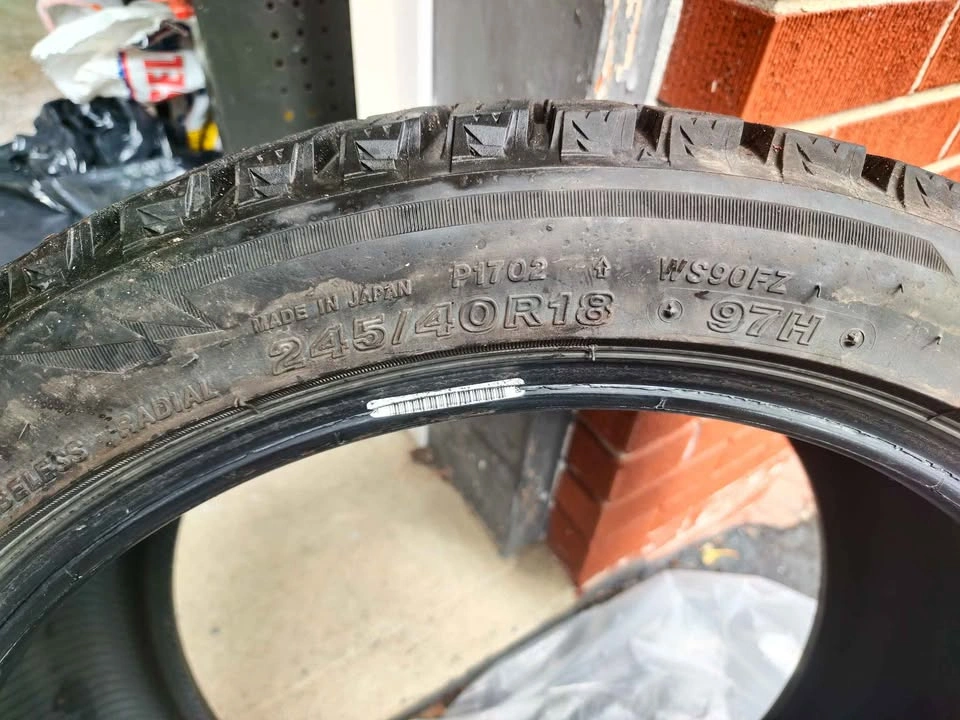 245/40r18 Bridgestone winter tires set - photo 3