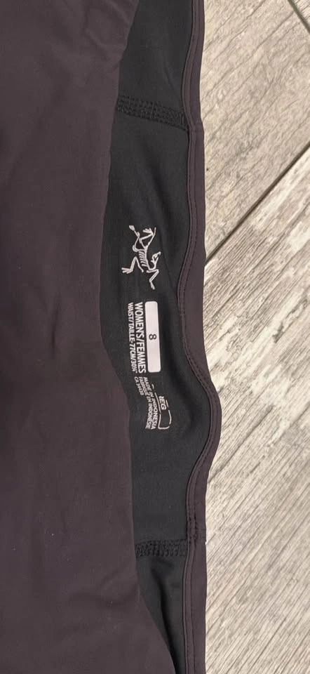 Arc'teryx Women's Shorts Size 8 - photo 3