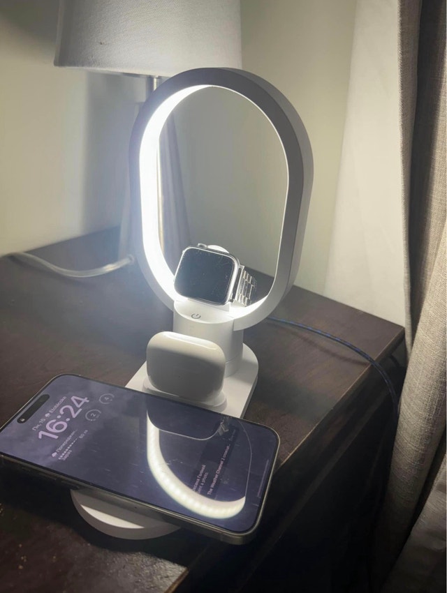 3 in 1 Charging Station