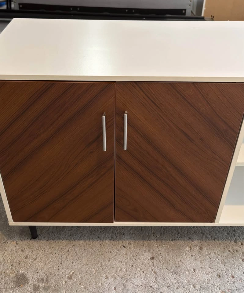 Console (retail $400) - photo 2