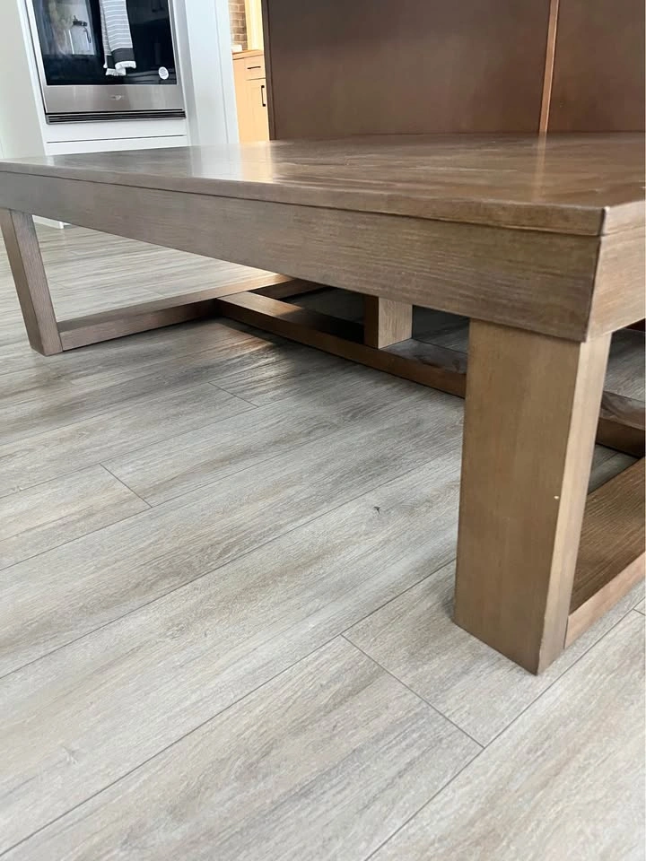 Large Coffee Table – Ashley Furniture (Cariton) – Like New - photo 2