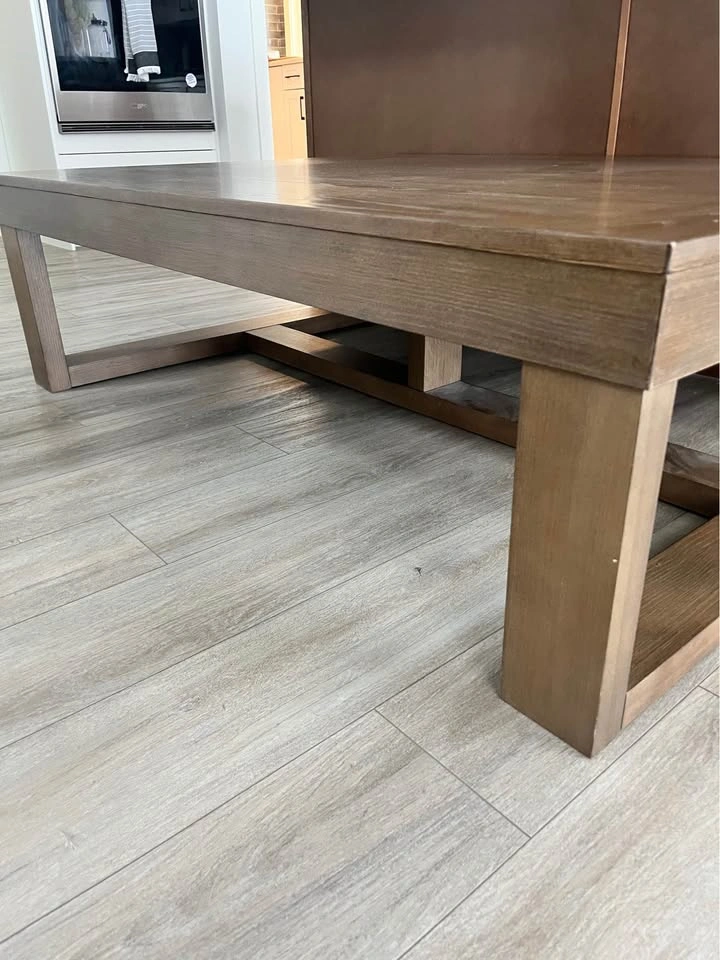 Large Coffee Table – Ashley Furniture (Cariton) – Like New - photo 3