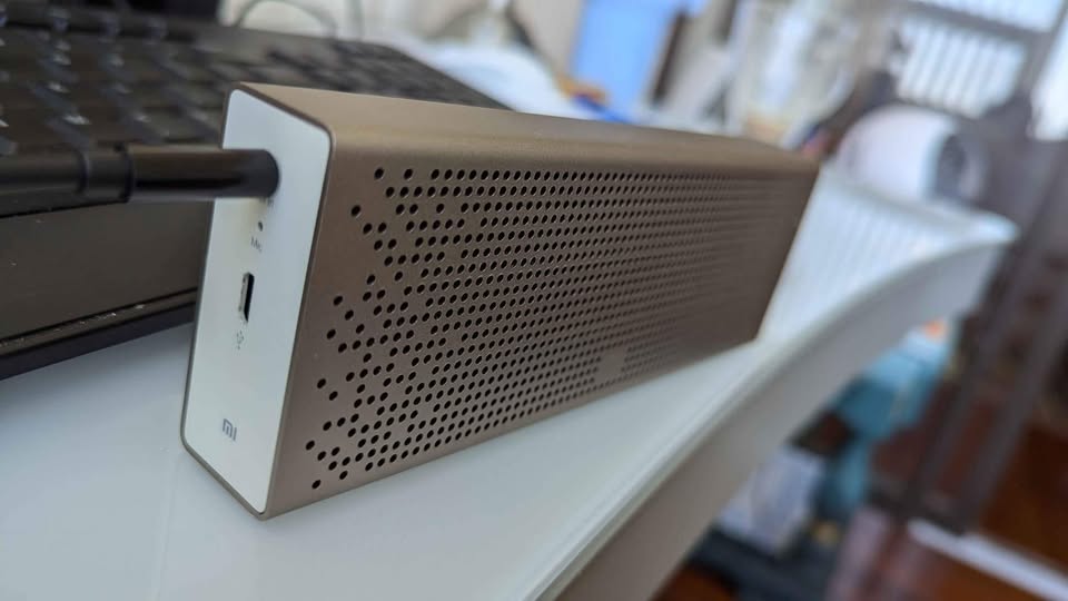 Mi Bluetooth speaker - photo 4