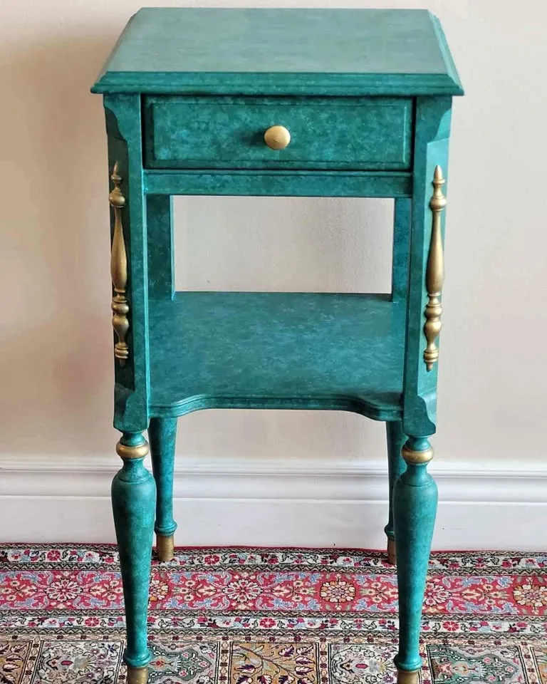 Accent Table and mirror thumbnail