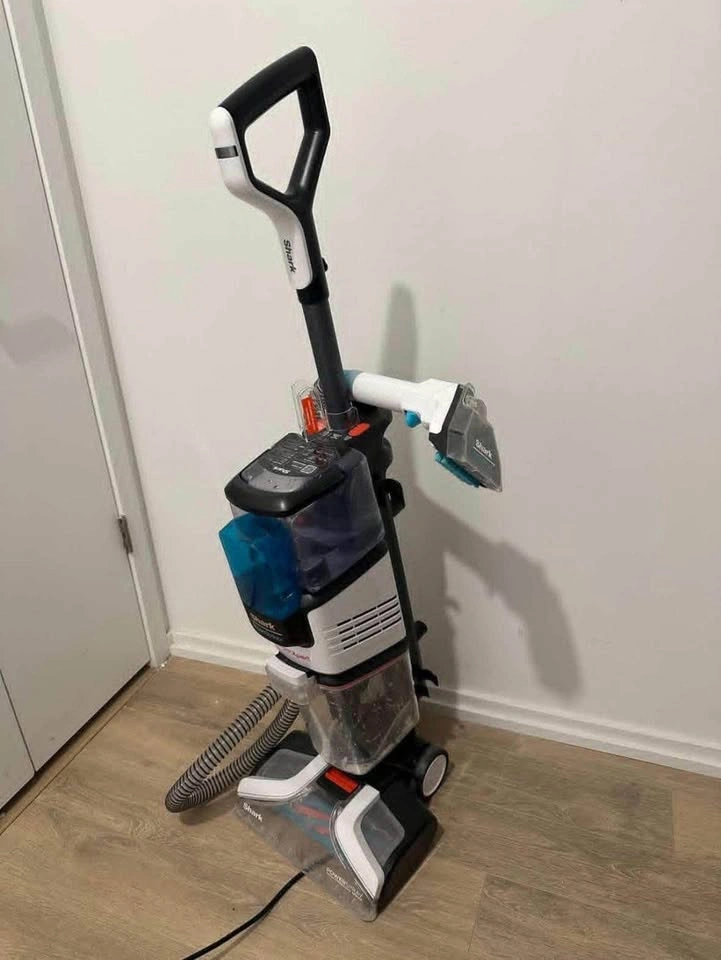 Shark CarpetXpert Upright Carpet Cleaner - photo 2