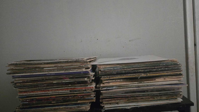 130 vinyl records - photo 4