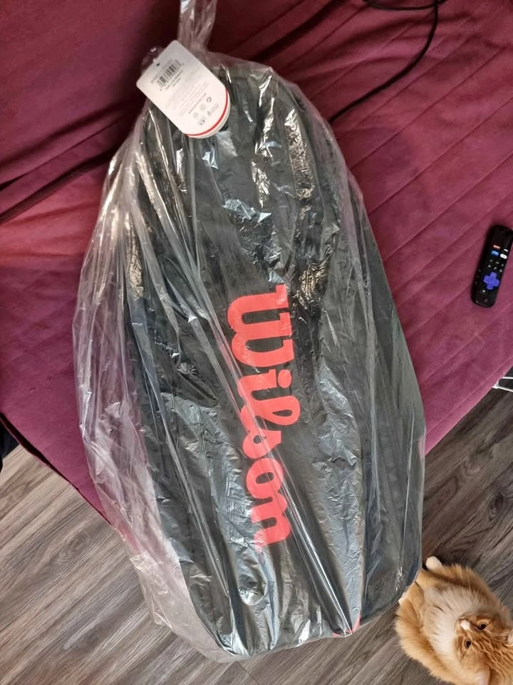 Wilson Tour 12 Pack Tennis Bag