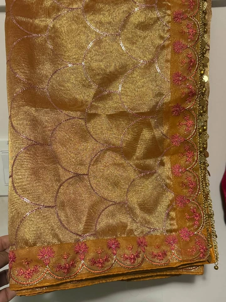 Vibrant pink formal suit - photo 3