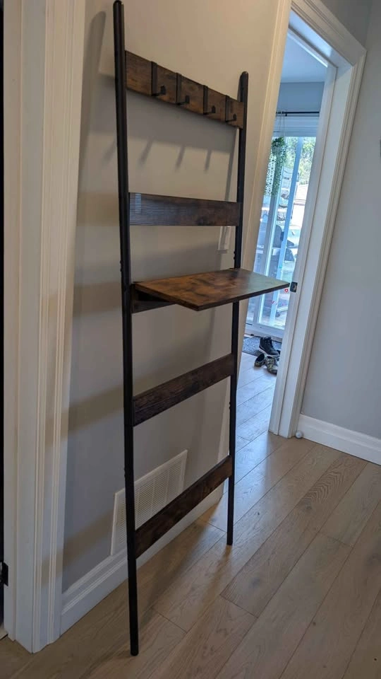 Blanket ladder with shelf - photo 2