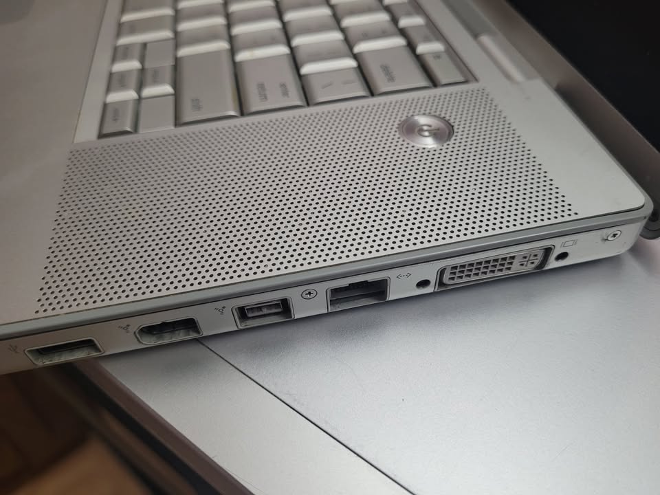 Apple MacBook Pro A1212 - photo 5