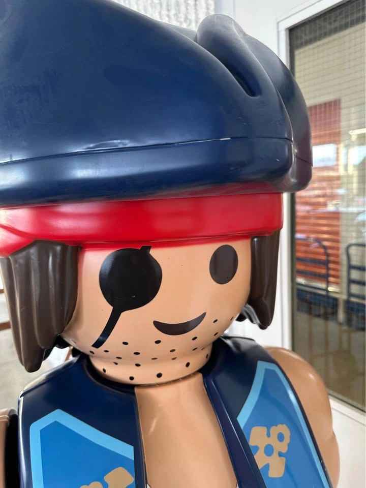 Giant Playmobil Pirate Figure life size - photo 2