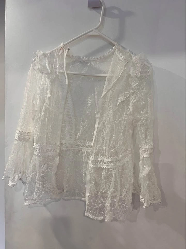 Lace long sleeve ruffle blouse - photo 3