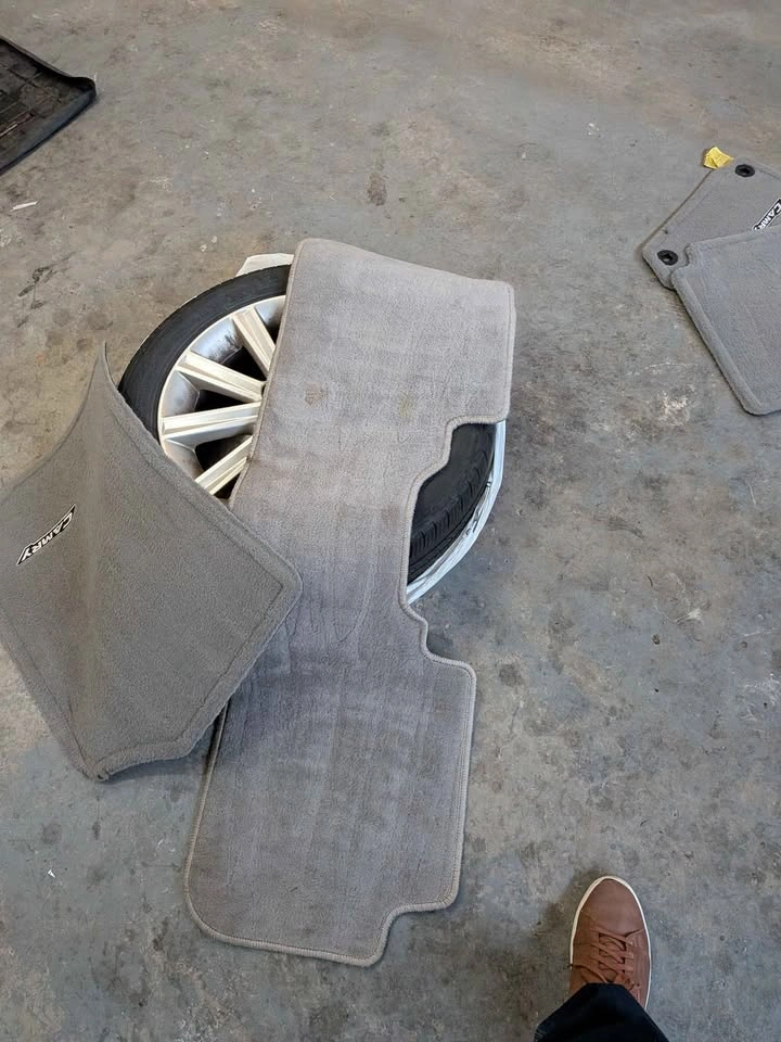 Toyota Camry Floor Mats 2012-2017 - photo 2