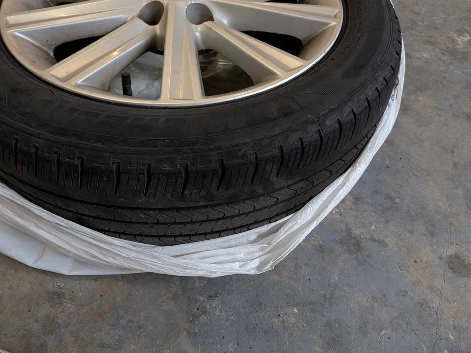 All Season Tires with Standard Alloy Rims (Camry) 215/55/R17 - photo 3