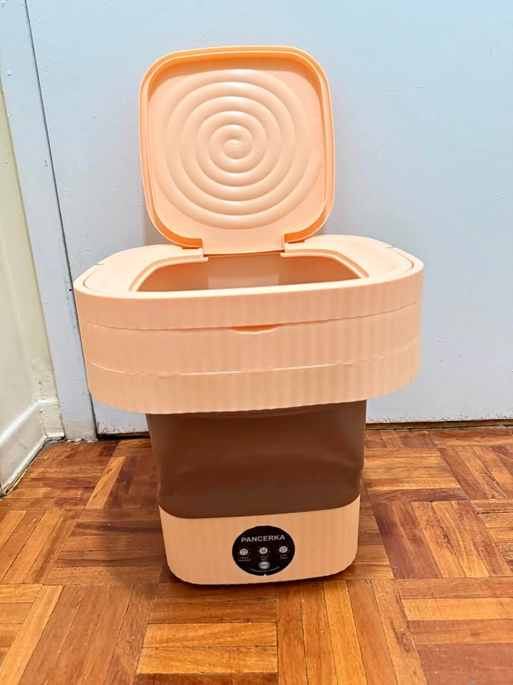 Mini portable collapsible washing machine (PANCERKA)