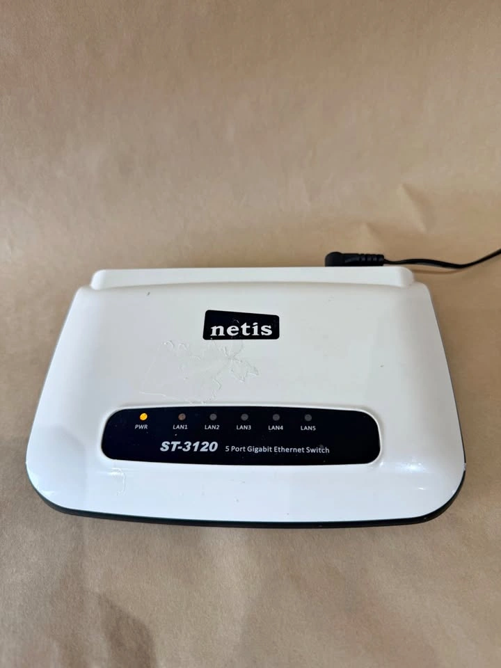 Netis ST-3120 5-Port Gigabit Ethernet Switch