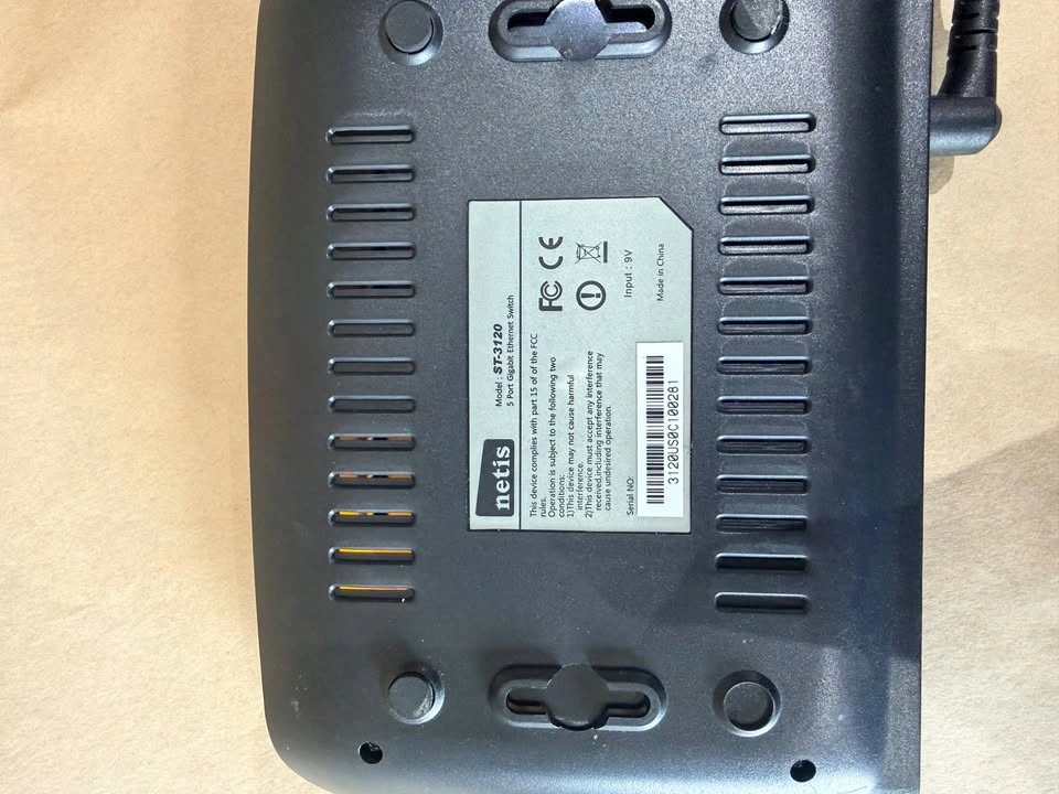 Netis ST-3120 5-Port Gigabit Ethernet Switch - photo 2