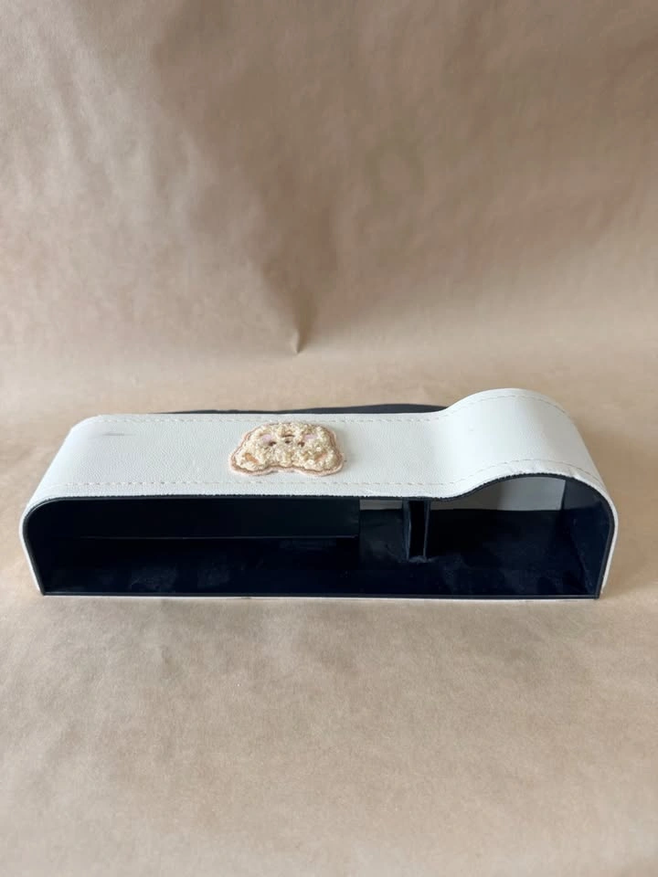 Car Sun Visor Tissue Box Holder - photo 4