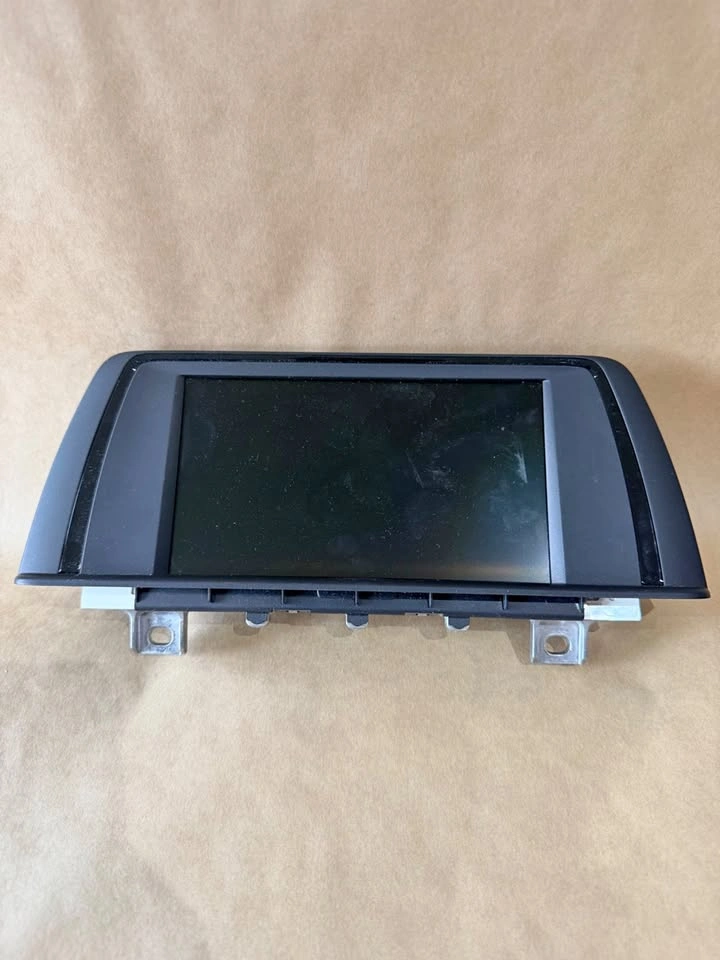 BMW F30 iDrive CIC Display Screen (2012-2016)
