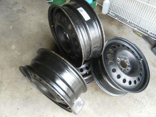 Dodge / Chrysler 18" set of rims - photo 3