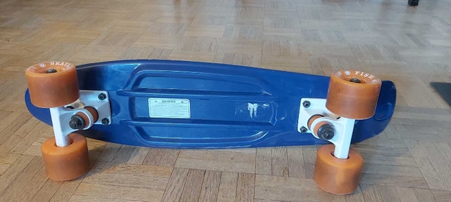 Short Skateboard, good condition - photo 3