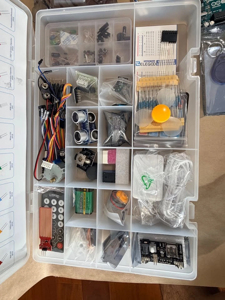 Elegoo Mega 2560 Arduino Starter Kit - photo 4
