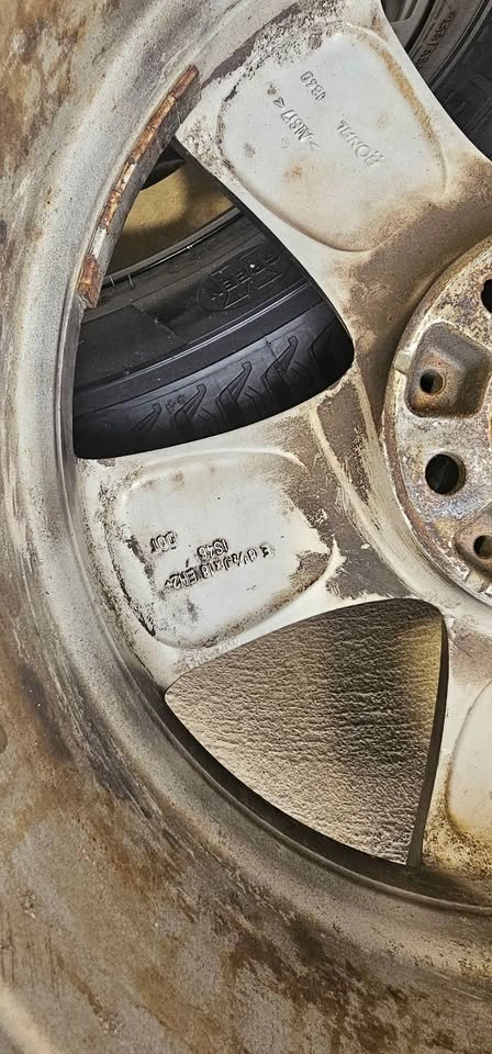 BMW X5 OEM Rims with winter tires 255/55R18 - photo 2