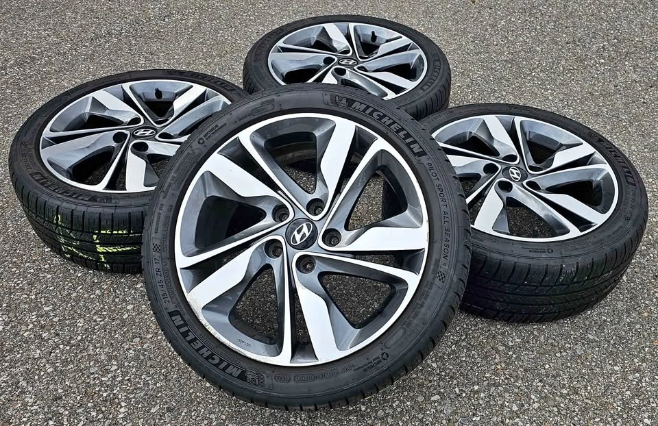 Hyundai Elantra OEM Rims with All Season Tires 215/45R17