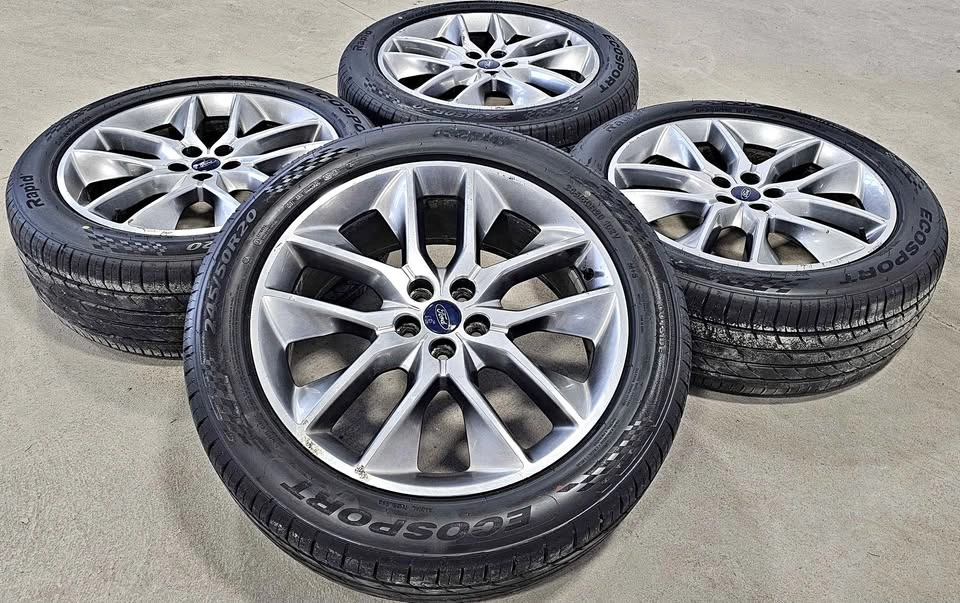 Ford Edge OEM Rims with All Season Tires 245/50R20