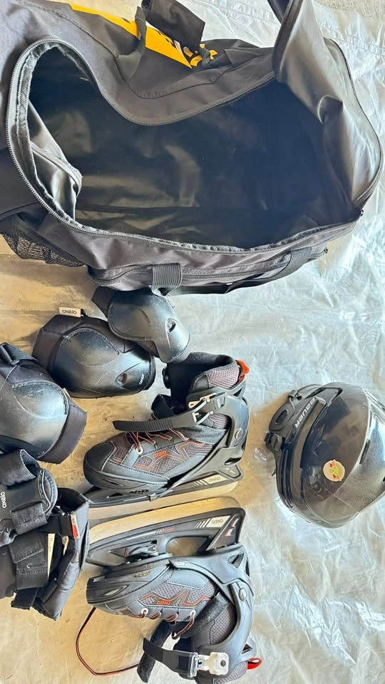 Kids' Ice Skating Kit (Adjustable Skates, Helmet, Protection)