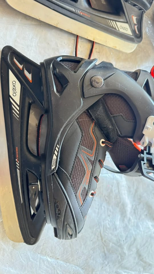 Kids' Ice Skating Kit (Adjustable Skates, Helmet, Protection) - photo 4